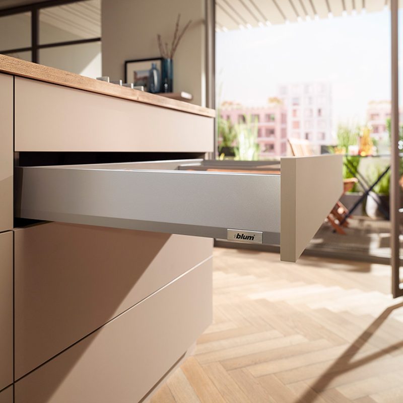 BLUM MERIVOBOX STRIEBORNA